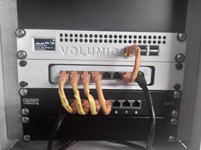 pi 3 rack mount 10 zoll OLED