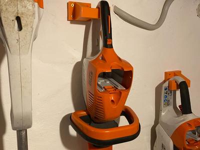 Wall mount for Stihl HSA85 trimmer