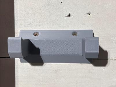 Wall mount for old Ryobi hedgetrimmer
