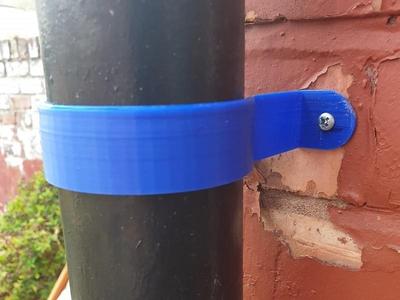 Drainpipe bracket