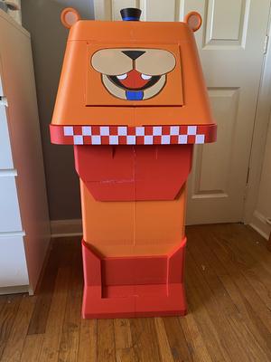 five nights at Freddy's security bin 1:1 scale