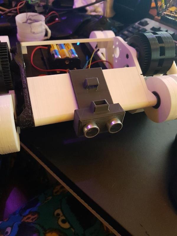 HC-SR04 mount for RC Speed Tank