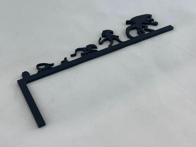 Alien Frame Topper