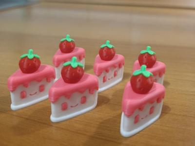 Kawaii Strawberry Cake Slice – Cute 3D Print