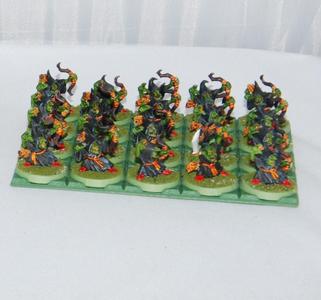 Regimental mouvement tray for 25mm round base to square base