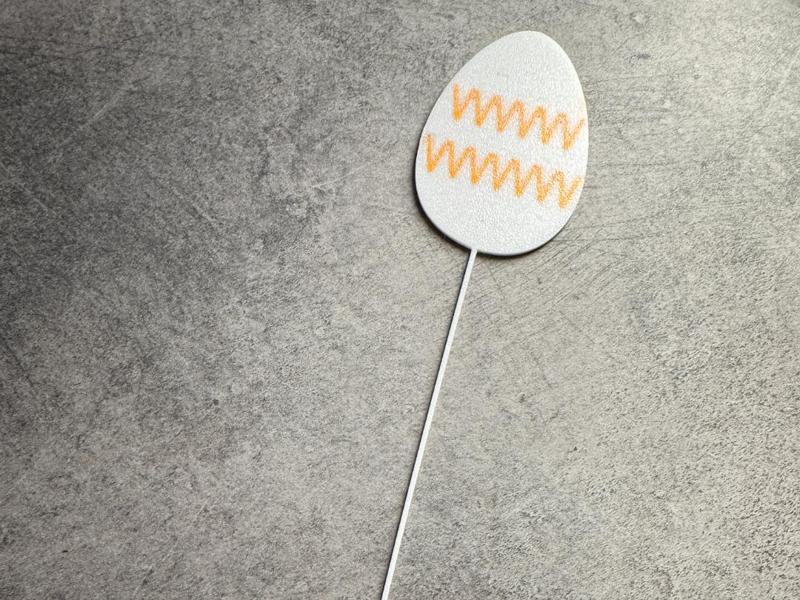 Easter egg for the flower bed