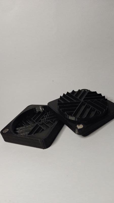 Herb Grinder MiniCube