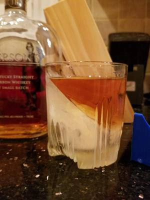 Whiskey Wedge - Angled Ice