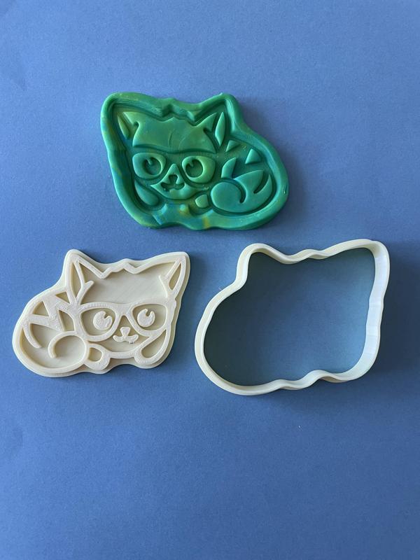 Nerdy cat in glasses cookie cutter