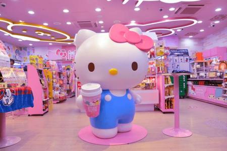 Hello Kitty Statue- Splited by colors