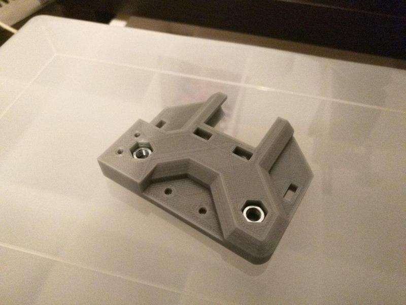 Reinforced 3 Wheel X Carriage with Microswitch