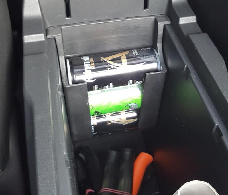 Nissan Murano 2016 (z52) Console Box can holder