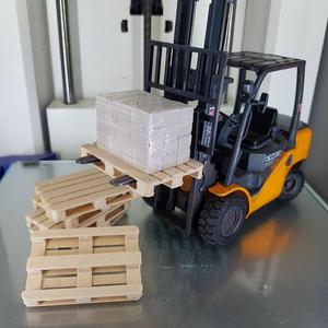 Wood Pallet 1/20