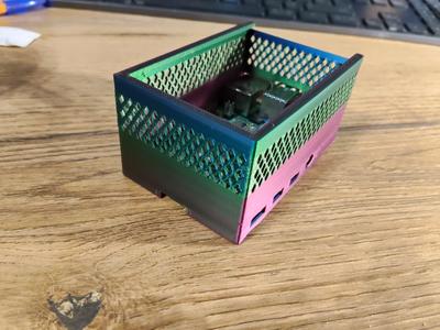 Raspberry Pi 4 model B box