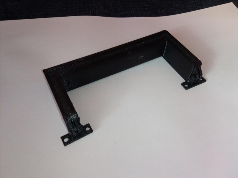 Hinged bag handle (up to 35kg!)