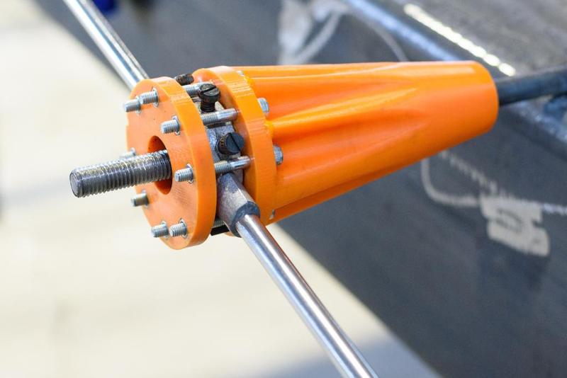 Threading die guide