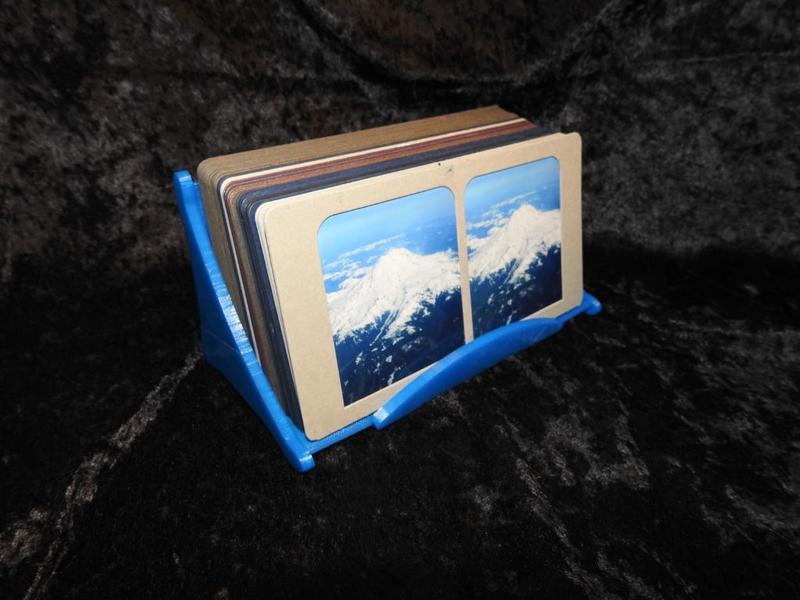 Stereo Card Holder