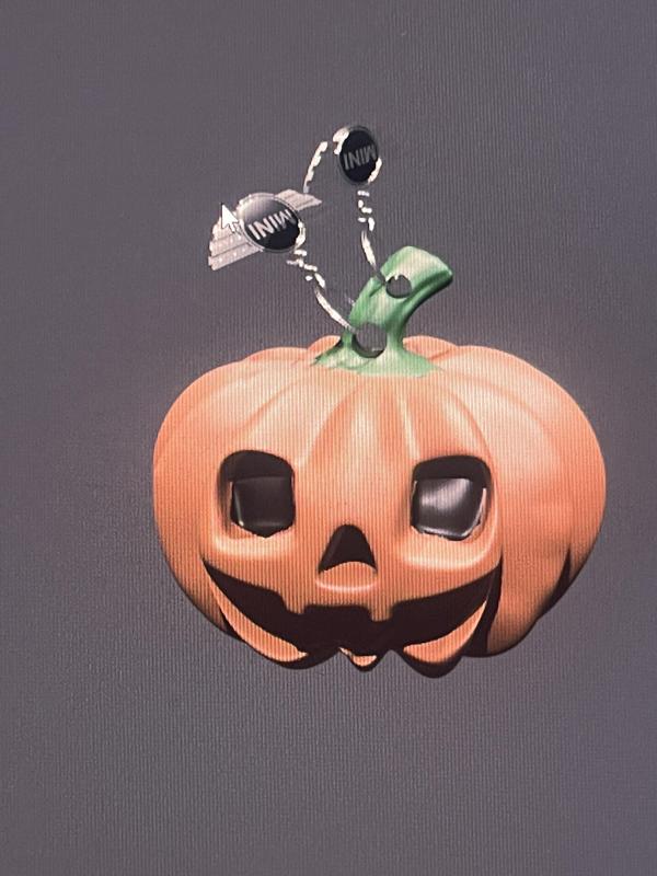 Hellowine pumpkin key ring