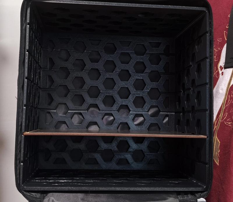 CHEST OF DRAWERS FOR MINIS COMPATIBLE WITH THE MEDIUM-SIZED CASE FROM THE GSW BRAND / CAJONERA PARA MINIS COMPATIBLE CON EL MALETIN DE TAMAÑO MEDIO DE LA MARCA GSW
