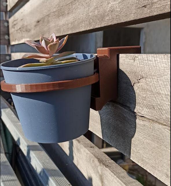 Balcony pot stand N13