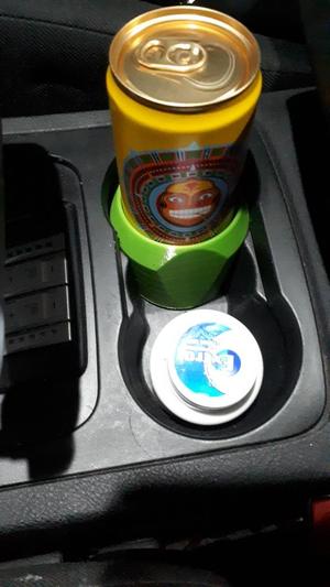 Ford S-Max cup holder reduction