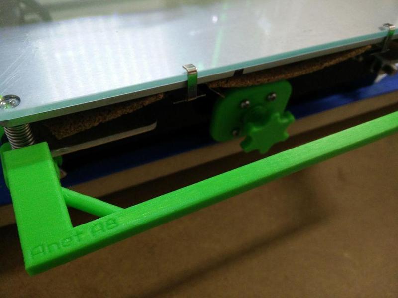 Angelto20 - Anet A8 - Heatbed Handle