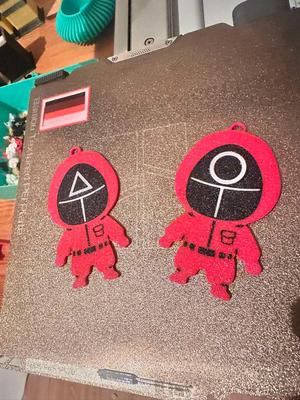 Squid game multicolor keychain