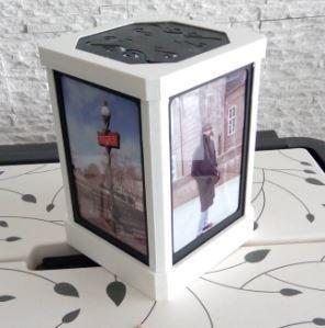 Customizable table lamp