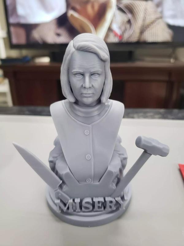 Annie Wilks Misery Bust Statue STL