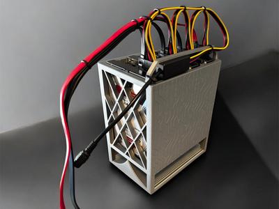 4-Bay 3,5 Modular NAS Case Aktive/Passiv Cooling