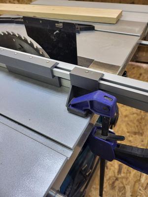 Makita MLT100 параллельный упор