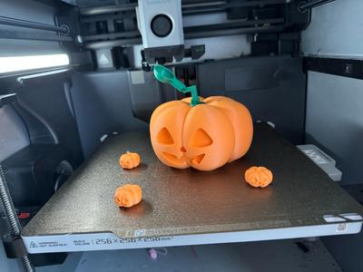 Halloween Pumpkin Launcher (easy assembly, no glue needed)
