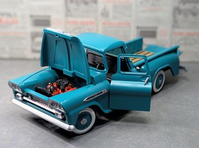 1958 Chevrolet Pickup 1/14 - Make It Roll
