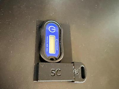 Pointsharp (new) and Yubikey 5C holder keycard