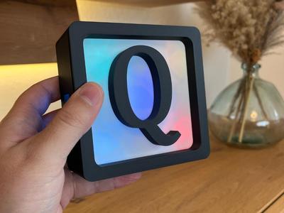Lightbox Q // Build words yourself, modular & LED
