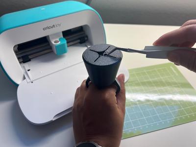 New V2 - Cricut Weeding Bin Ring (TPU)