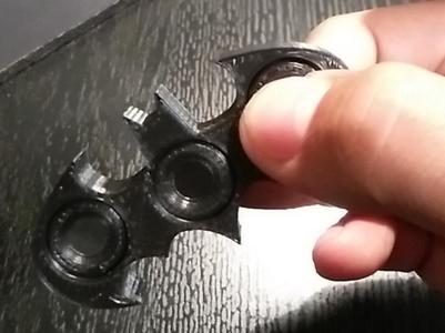 Bat Spinner