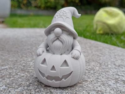 The Great Pumpkin Gnome Escape