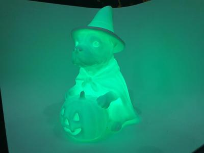 Staffordshire Bullterrier Halloween Teelicht Figur