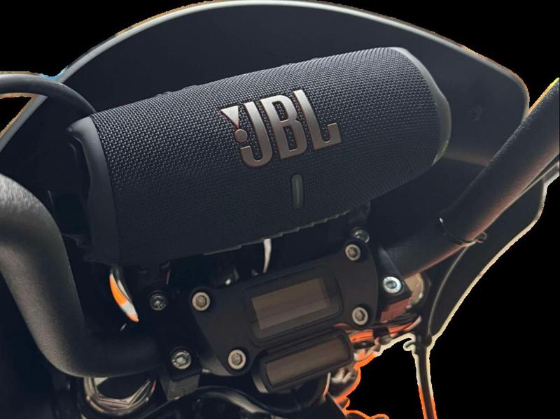 JBL Charge 5 handlebar mount
