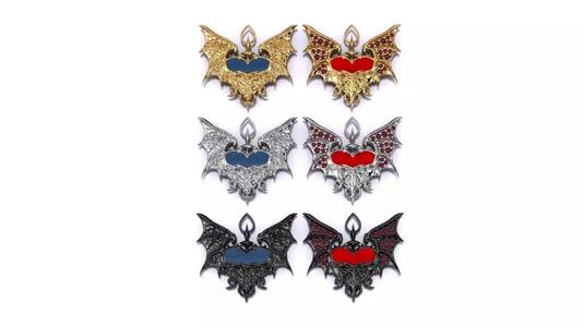 Vampires Kiss Pendant jewelry Halloween - for Him and Her