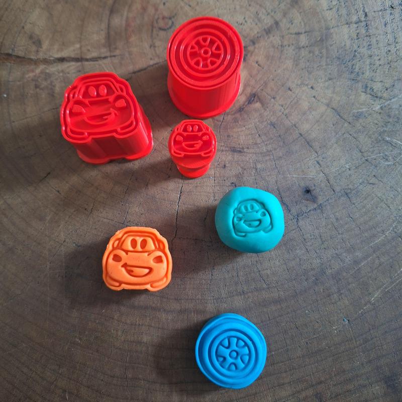 Cars Lightning McQueen Fondant Stamp & Plunger Cutters Set - Cupcake, Brigadeiro & Cookie Embosser Tools"