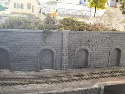 Retaining wall