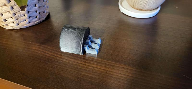 Smartphone stand for electronics engineers/technicians