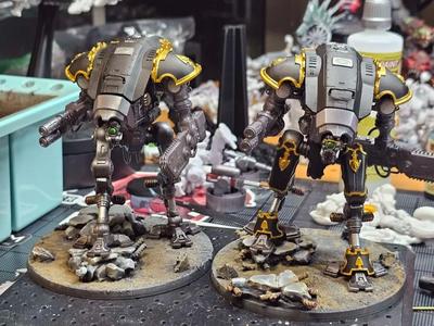 40k Imperial Knight Armigers