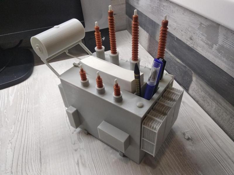 Stationery stand-transformer