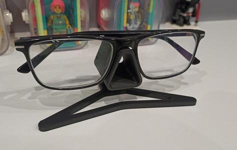 Glasses holder