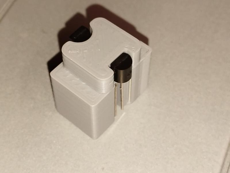 TO-92 lead bending jig - triangle layout