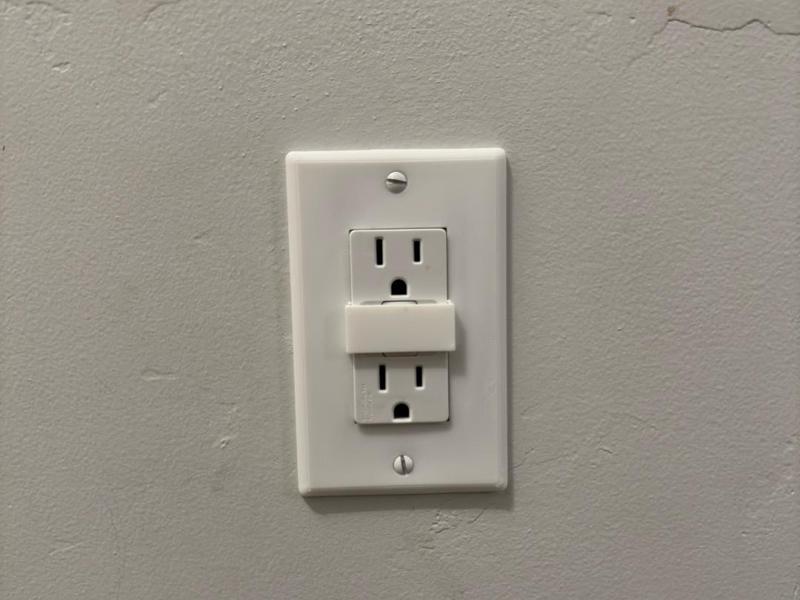GFCI Childproof Cover Plate V2