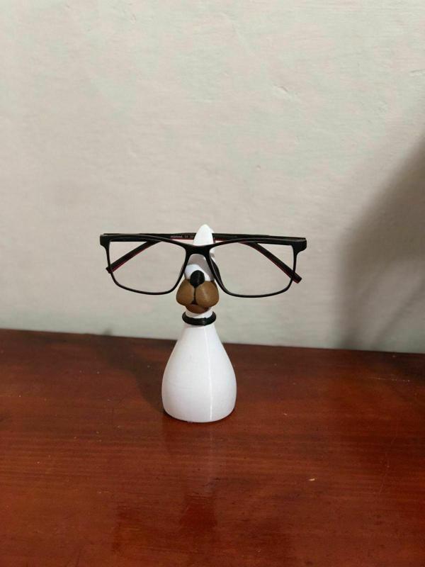 eyeglass holder